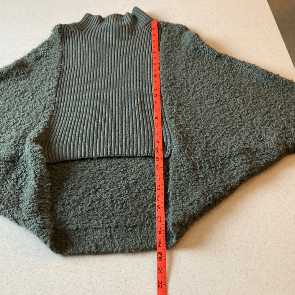 BCBGMaxAzria Green Mock Neck Sweater Batwing Women Size Small - Picture 6 of 15